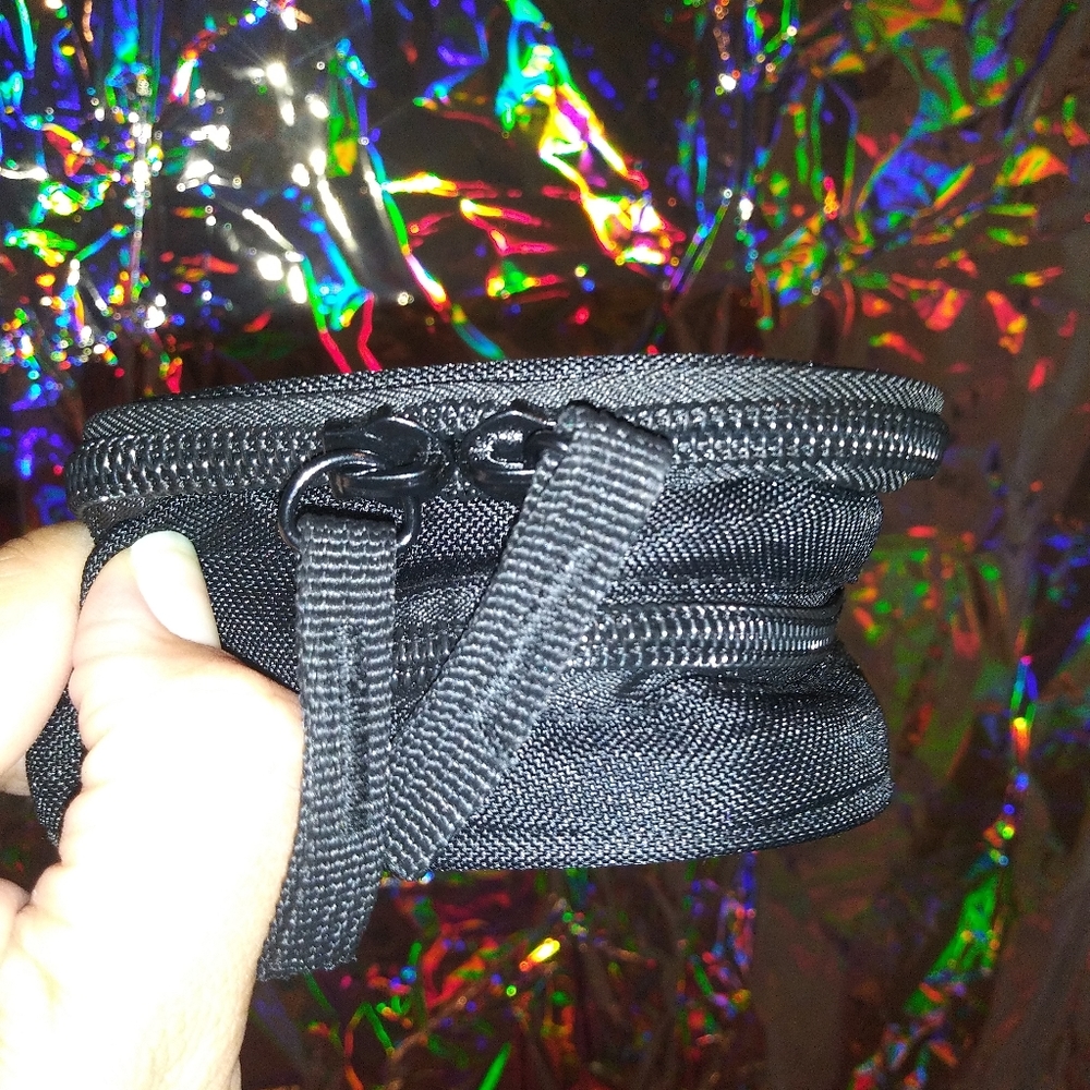 Demon Slayer Makeup Bag - Picture 6 of 13